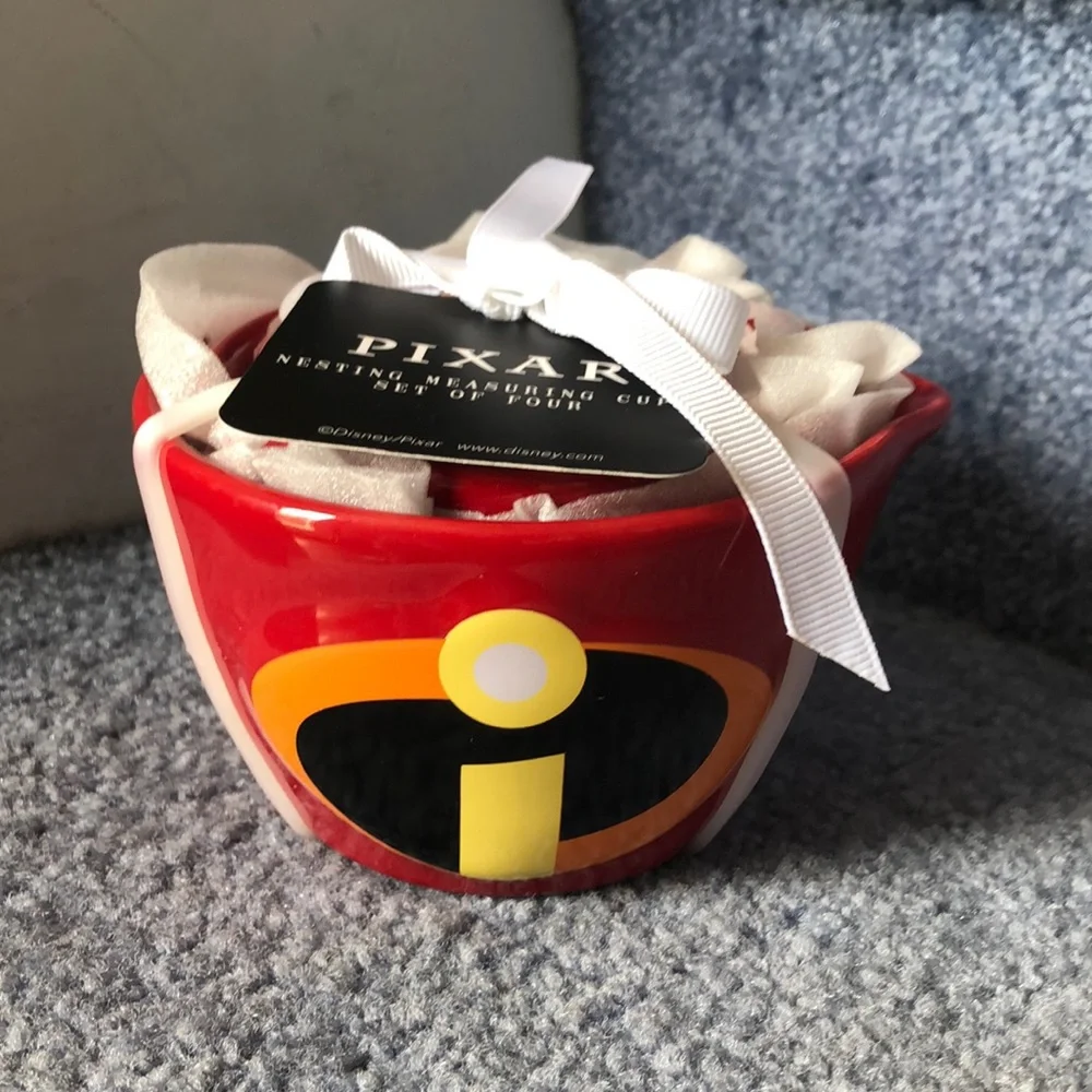 NWT Rae Dunn Disney Pixar The Incredibles Set of 4 Measuring Cups